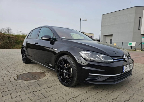 Volkswagen Golf cena 70000 przebieg: 33000, rok produkcji 2018 z Gliwice małe 56
